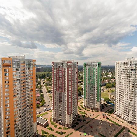 Design Apartments With Panoramic View Kiev Buitenkant foto